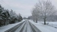 "Latvijas Ceļu būvētājs" diviem ieinteresētajiem Saeimas deputātiem rāda brūkošos ceļus